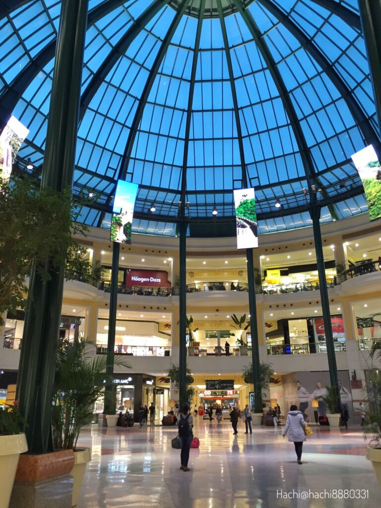 コロンボ（Colombo Shopping Centre）